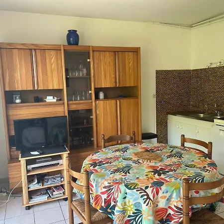 Pereire A Pied Apartment