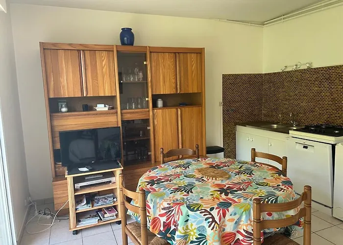 Pereire A Pied Apartment